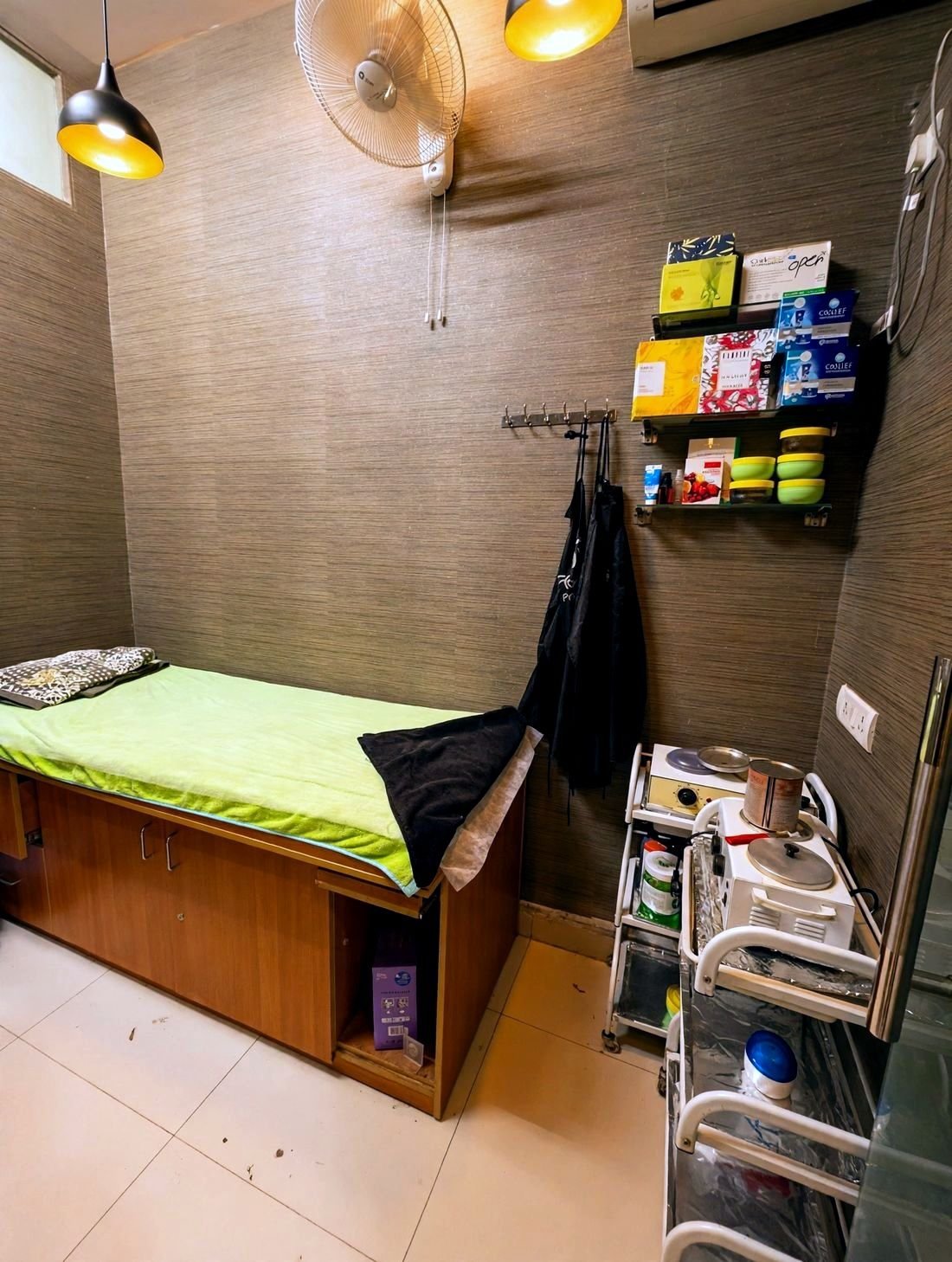 Treatment room at Rajshree Oasis