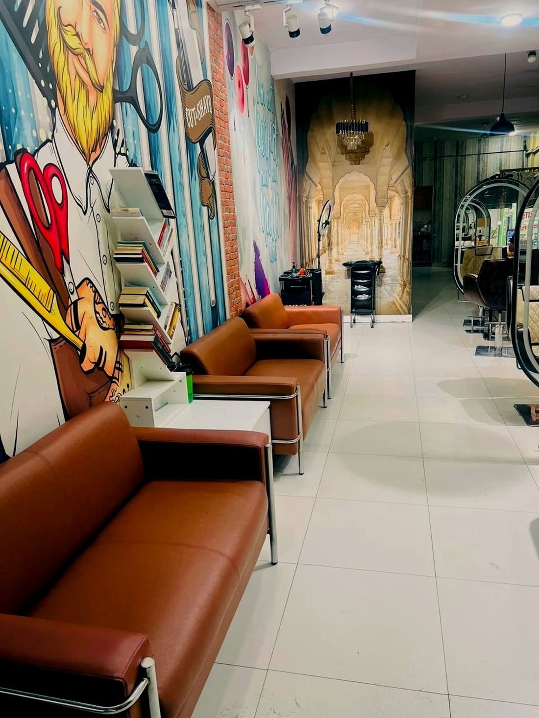 Waiting lounge at Rajshree Oasis